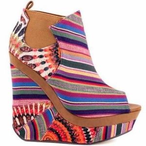 Michael Antonio platform wedges
